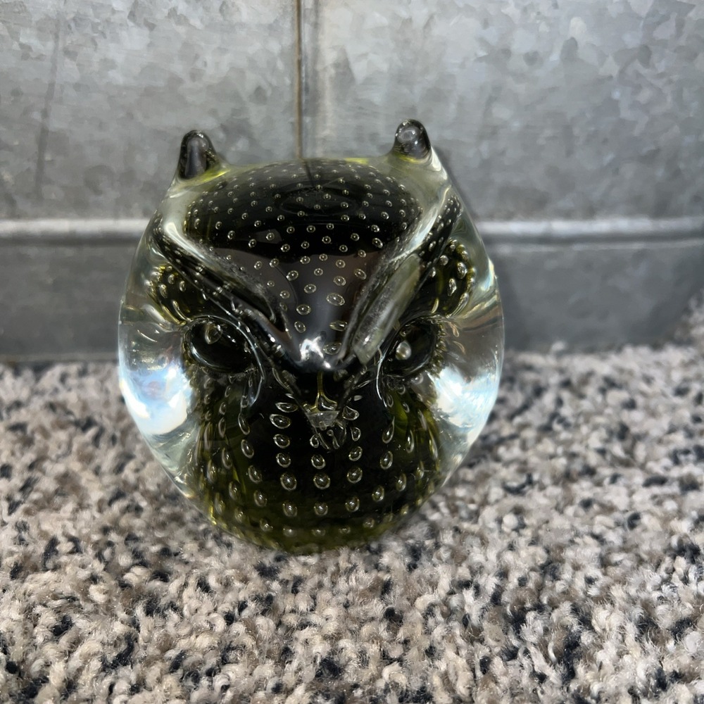 Art Glass Owl Vintage Paperweight Clear & Green w Controlled‎ Bubbles